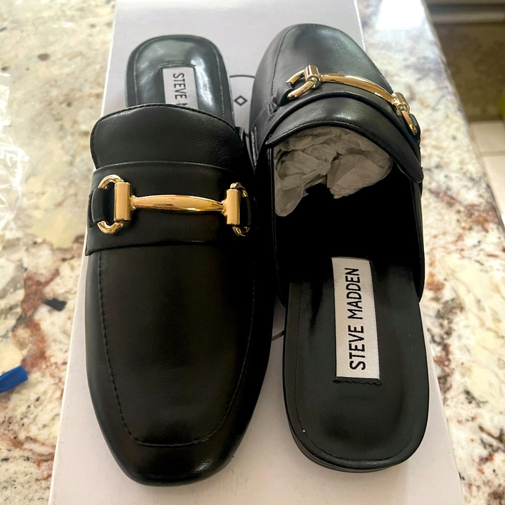 Women’s shoes